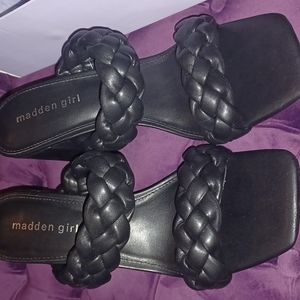 Madden Girl Black Sandals SZ 10